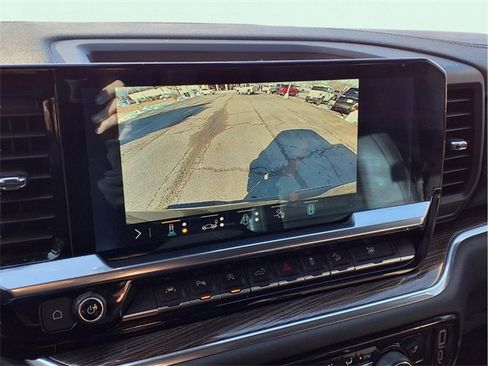 Used 2023 Chevrolet Silverado 1500 LT Trail Boss w/ LT Trail Boss Premium Package image 11