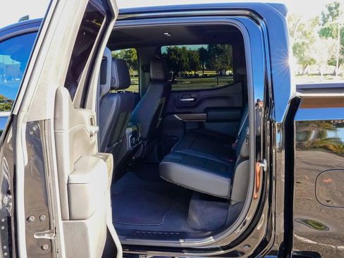 Used 2021 Chevrolet Silverado 1500 High Country w/ Safety Package II image 12