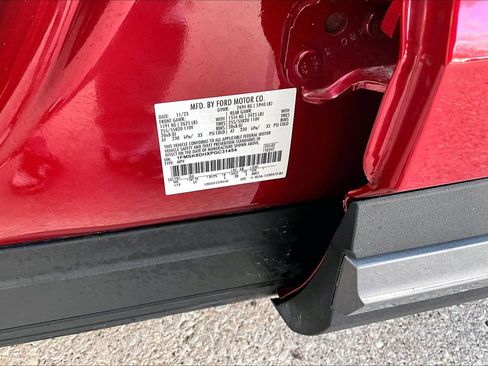 Used 2023 Ford Explorer XLT w/ Equipment Group 202A image 4