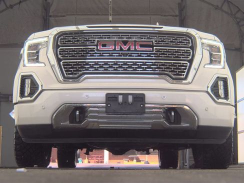 Used 2021 GMC Sierra 1500 Denali w/ Denali Ultimate Package image 3