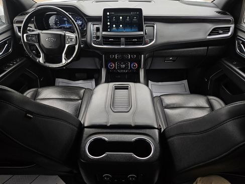 Used 2022 Chevrolet Tahoe Z71 w/ Luxury Package AWD/4WD image 32