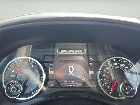 Used 2021 RAM 1500 Laramie AWD/4WD image 18