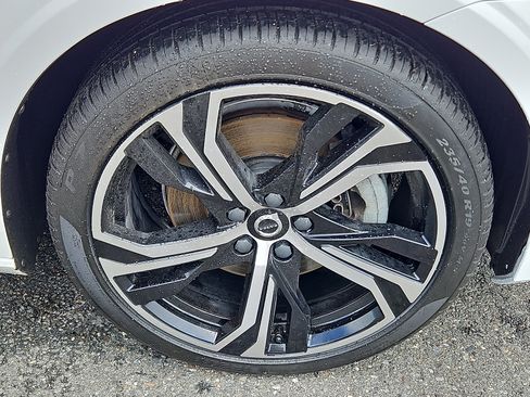 Certified 2024 Volvo S60 B5 Core w/ Climate Package FWD image 8
