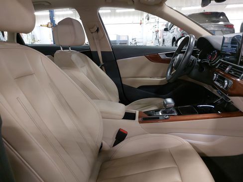 Used 2020 Audi A4 2.0T Premium w/ Convenience Package image 10
