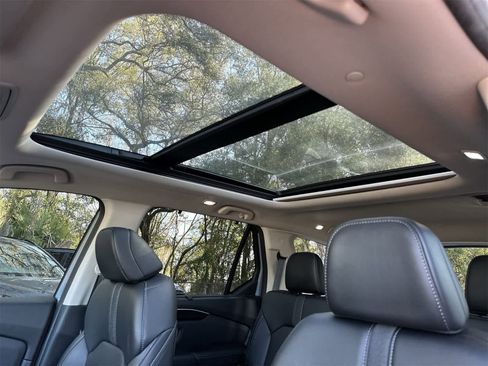 Used 2023 Honda Pilot Touring image 21