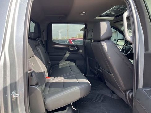 Used 2025 Chevrolet Silverado 1500 LT Trail Boss w/ Convenience Package II image 21