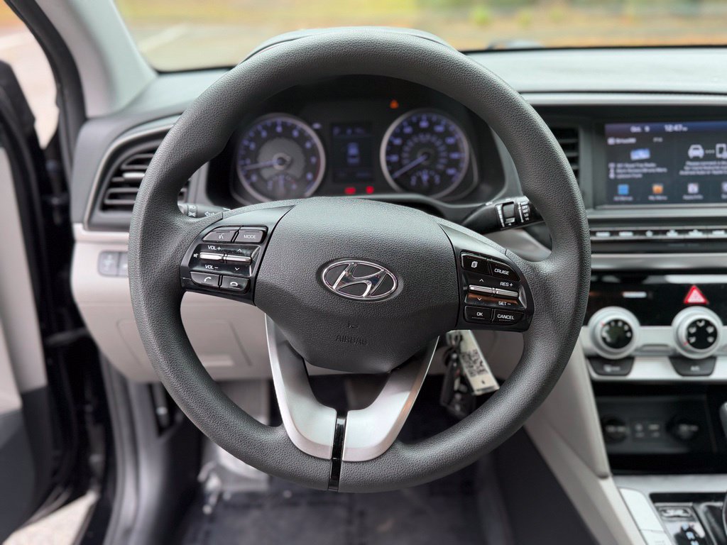 Used 2019 Hyundai Elantra SEL FWD image 22