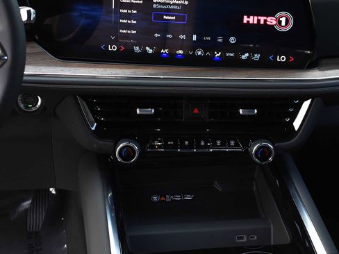 New 2026 Chevrolet Suburban High Country image 20