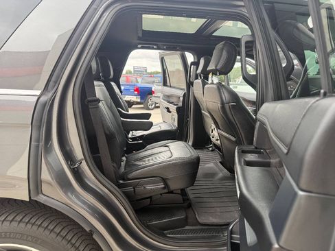 Used 2020 Ford Expedition Limited w/ Equipment Group 302A AWD/4WD image 20