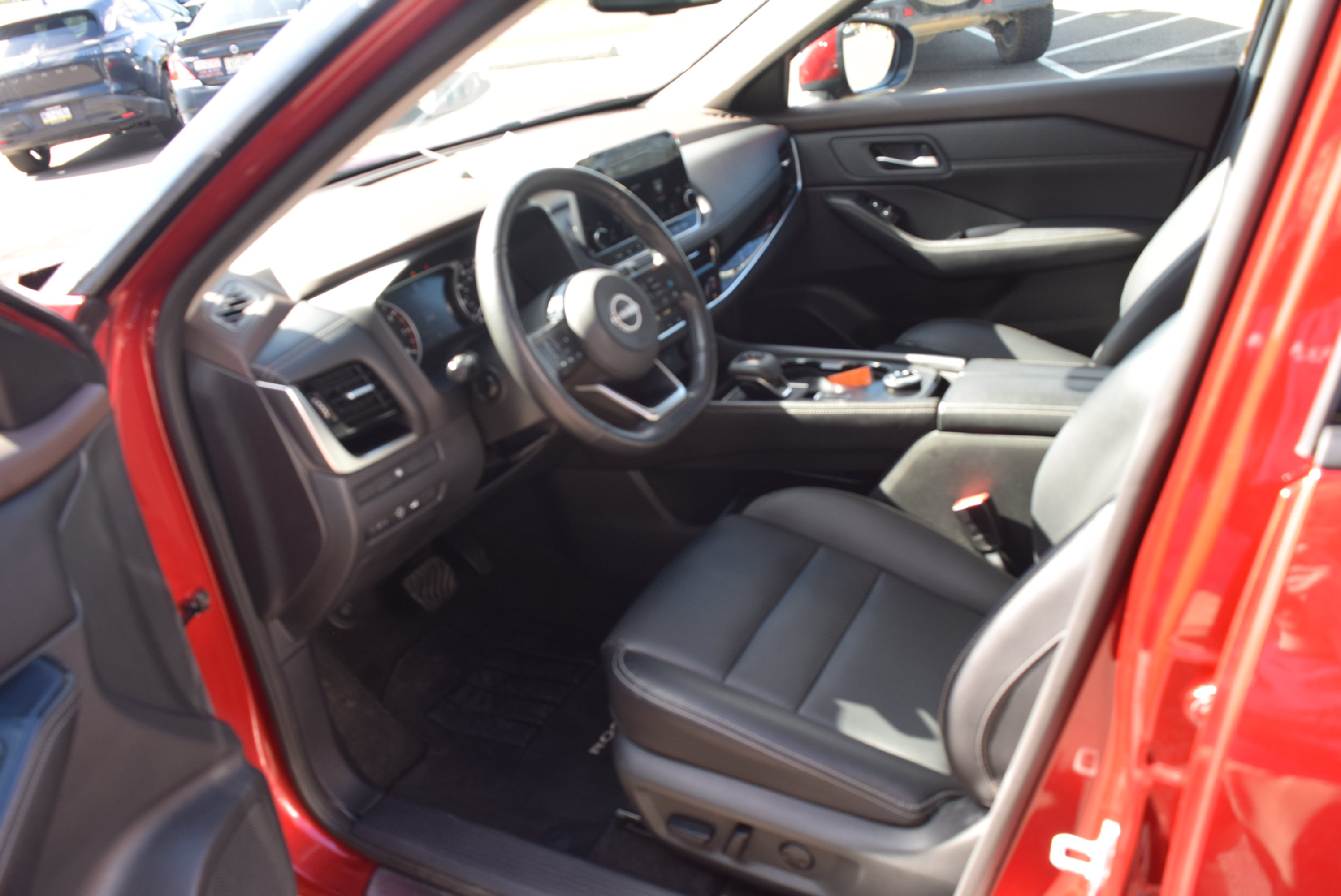 Used 2023 Nissan Rogue SL w/ SL Premium Package AWD/4WD image 9