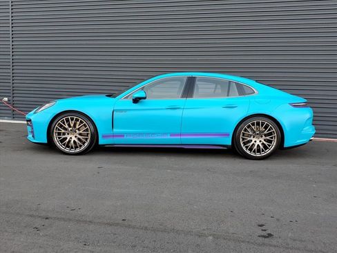 New 2025 Porsche Panamera Turbo image 40