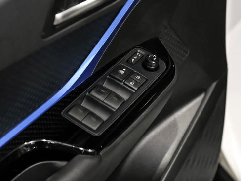 Used 2021 Toyota C-HR XLE image 39