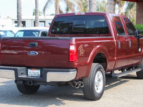 Used 2011 Ford F250 XLT w/ XLT Premium Pkg AWD/4WD image 9