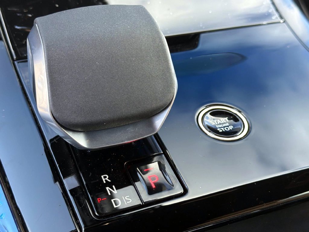 New 2026 Land Rover Range Rover Sport Dynamic SE AWD/4WD image 25