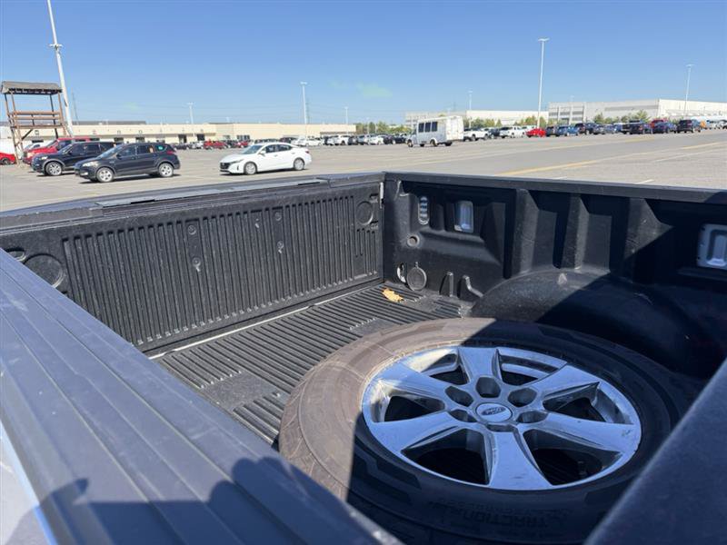Used 2018 Ford F150 XLT w/ Equipment Group 302A Luxury AWD/4WD image 16