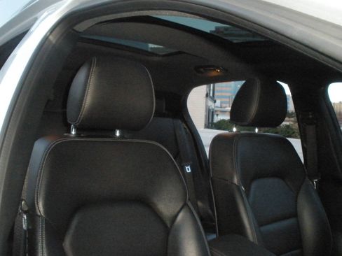 Used 2019 Mercedes-Benz GLA 250 4MATIC image 34