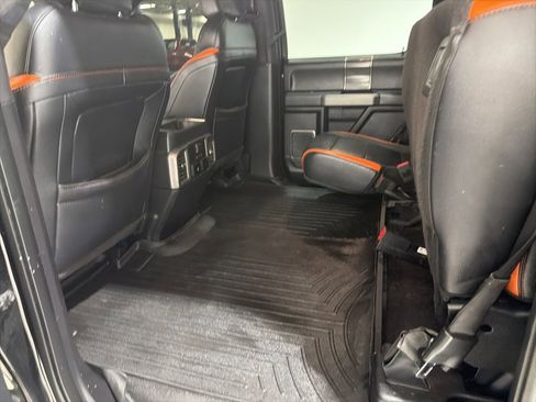 Used 2018 Ford F150 Raptor w/ Equipment Group 802A Luxury image 21