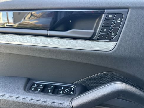 New 2026 Porsche Cayenne Coupe image 12