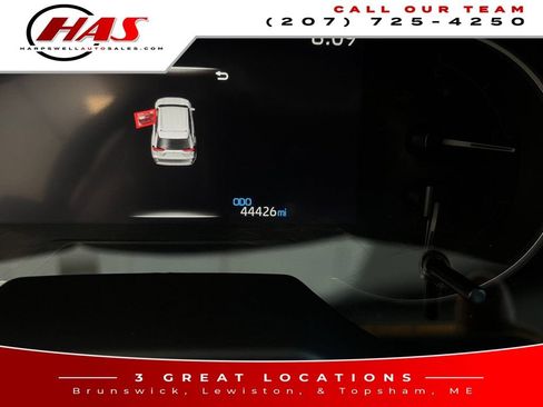 Used 2024 Toyota RAV4 LE AWD/4WD image 16