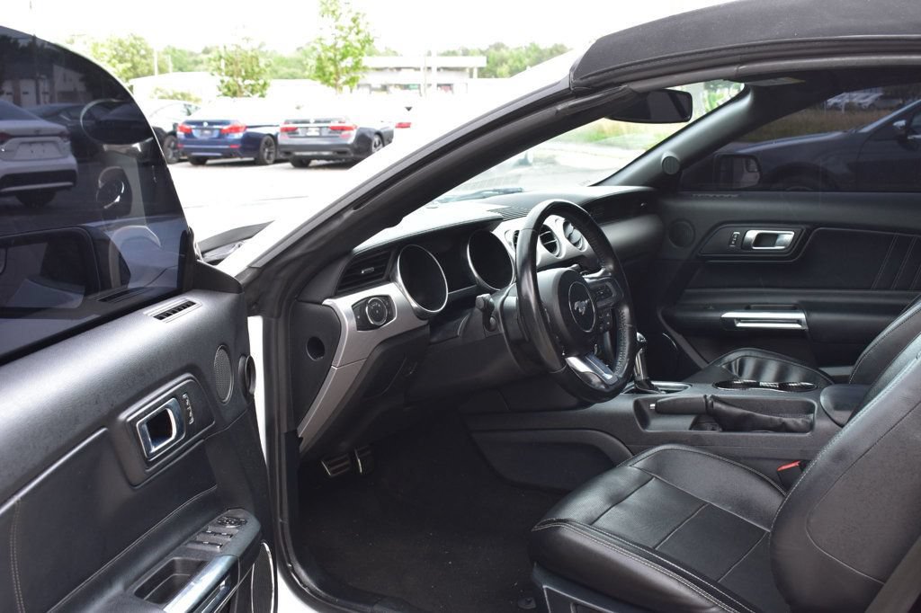 Used 2020 Ford Mustang Premium RWD image 15