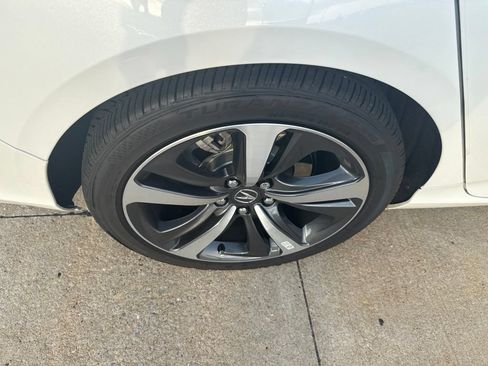 Used 2025 Acura TLX w/ Technology Package FWD image 11