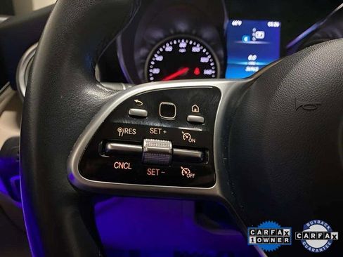 Used 2021 Mercedes-Benz GLC 300 image 38