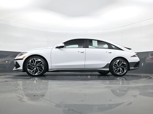 Certified 2024 Hyundai Ioniq 6 SEL image 28