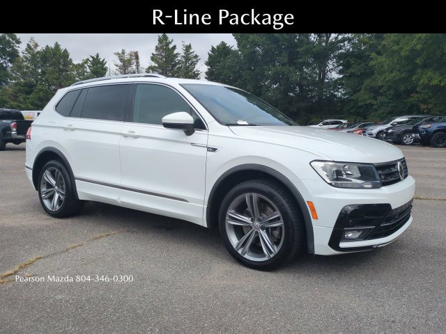 Used 2018 Volkswagen Tiguan SEL w/ R-Line Package FWD image 2