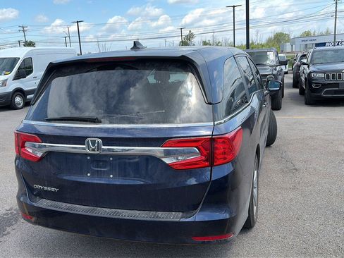 Used 2019 Honda Odyssey EX-L image 2