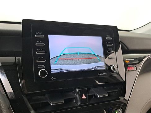 Used 2022 Toyota Camry LE image 29