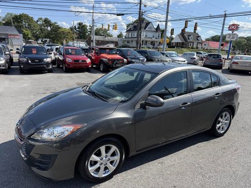 Used 2010 MAZDA MAZDA3 i Touring image 1
