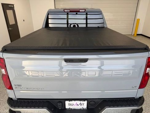 Used 2024 Chevrolet Silverado 1500 LT AWD/4WD image 27