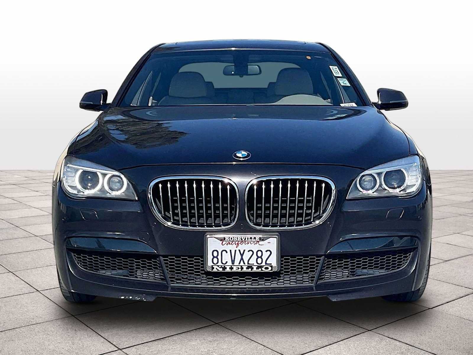 Used 2014 BMW 750Li RWD image 3