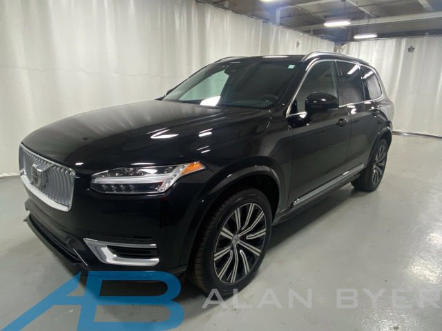 Used 2024 Volvo XC90 B5 Core w/ Climate Package AWD/4WD image 1
