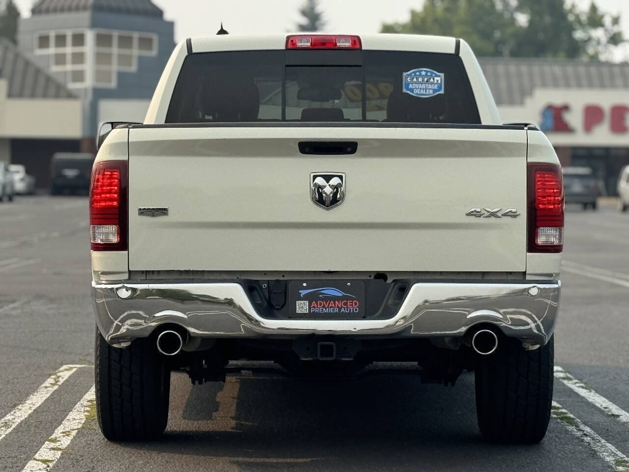 Used 2018 RAM 1500 Laramie AWD/4WD image 14