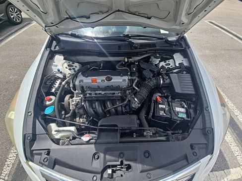 Used 2012 Honda Accord LX image 34