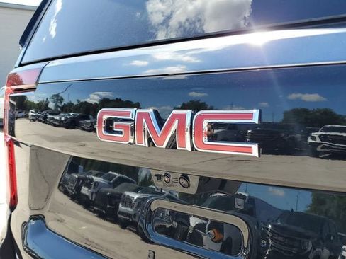 New 2026 GMC Yukon AT4 AWD/4WD image 7