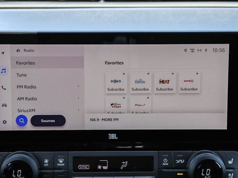 Used 2024 Toyota Grand Highlander AWD image 18