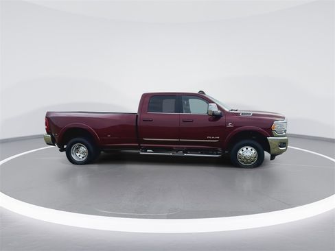 Used 2024 RAM 3500 Limited image 9