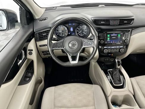 Used 2019 Nissan Rogue Sport SV w/ Technology Package AWD/4WD image 10