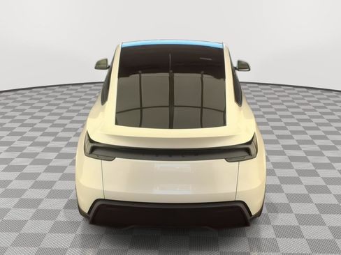 Used 2026 Tesla Model Y 2WD image 18