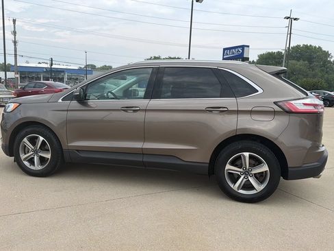 Used 2019 Ford Edge SEL w/ Equipment Group 201A AWD/4WD image 10