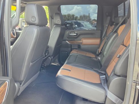 Certified 2022 Chevrolet Silverado 1500 RST AWD/4WD image 35