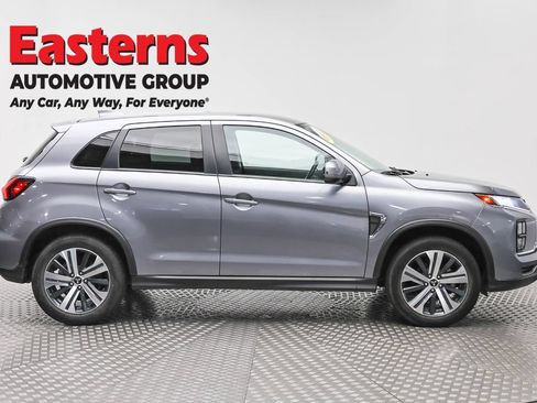 Used 2024 Mitsubishi Outlander Sport SE AWD/4WD image 4