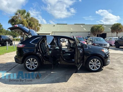 Used 2024 Ford Edge Titanium AWD/4WD image 19