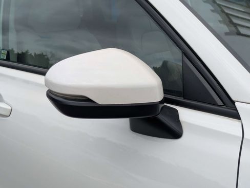 New 2026 Honda HR-V EX-L image 17