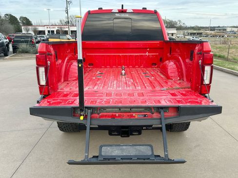 Used 2021 Ford F250 Lariat w/ Lariat Ultimate Package image 24