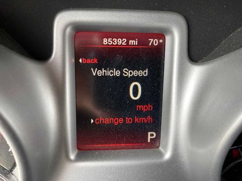 Used 2018 Dodge Journey SE w/ Connectivity Group FWD image 9