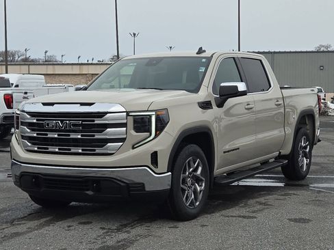 New 2026 GMC Sierra 1500 SLE w/ LPO, Black Badging Package image 1