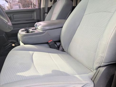 Used 2019 RAM 1500 Express w/ Express Value Package image 20